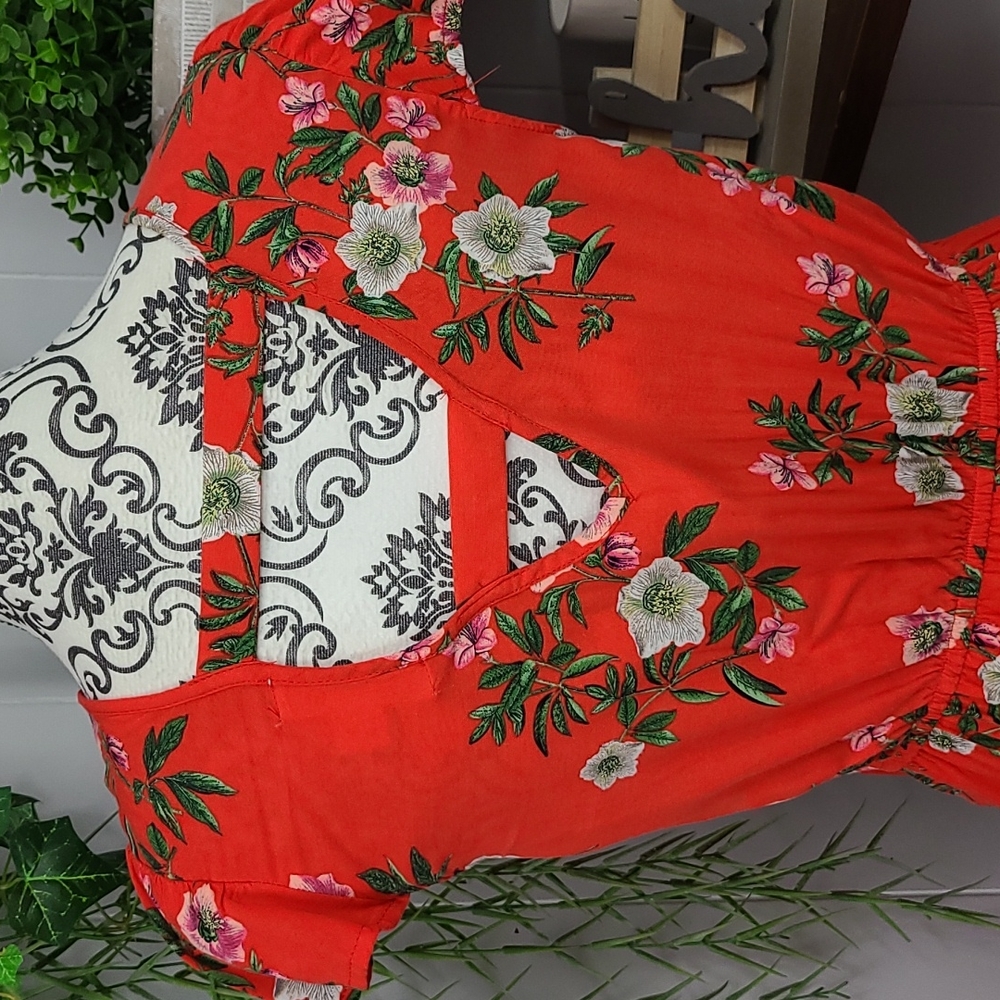 Band of Gypsies Floral Faux-Wrap Mini Dress - Picture 7 of 8